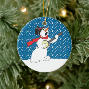 Hombre de nieve jugando al ornamento del banjo