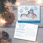 Hombre de nieve | Tarjeta postal para Fiestas de N<br><div class="desc">¡Esta es una gran postal para anunciar tu evento de vacaciones! En la parte delantera hay una escena colorida que representa a un muñeco de nieve y a su amigo de cuatro patas vestido con traje de Santa. La parte posterior tiene un delicioso mensaje que puede utilizar o modificar con...</div>