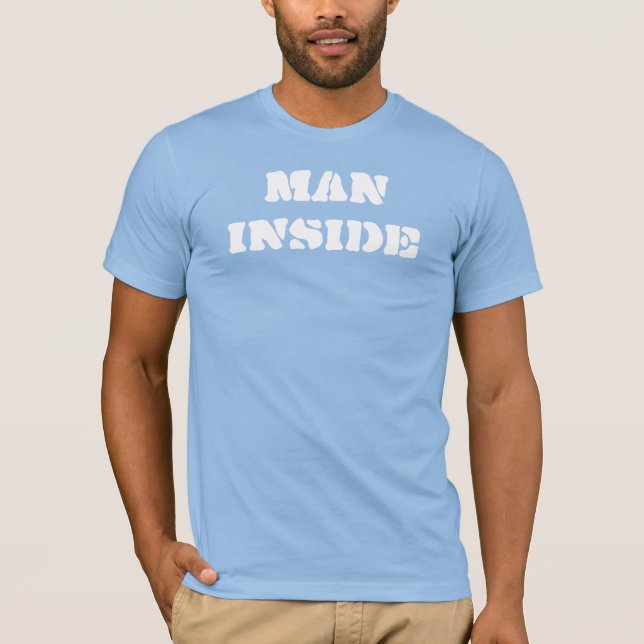 Hombre dentro de camiseta (Anverso)