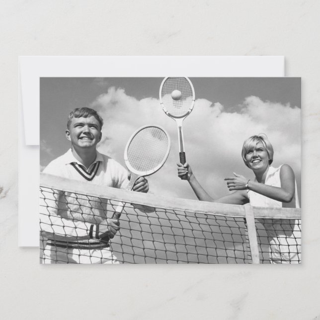 Hombre y mujer jugando al tenis (Anverso)
