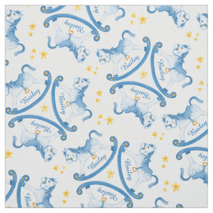 Hombres balancines azules llaman tela de vivero