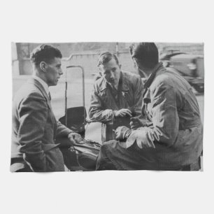 Hombres Chateando la toalla de cocina de imágenes 