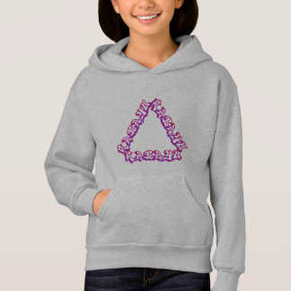Hoodie con diseño de tipografía triangular