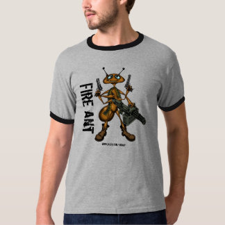 Hormiga de fuego divertida con la camiseta del