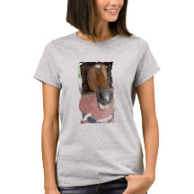 Horsing alrededor de la camiseta