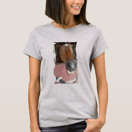 Horsing alrededor de la camiseta