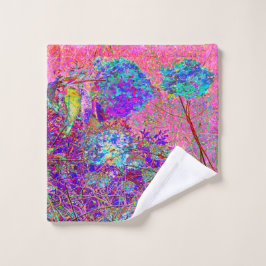 Hortensia abstracta púrpura y azul con magenta