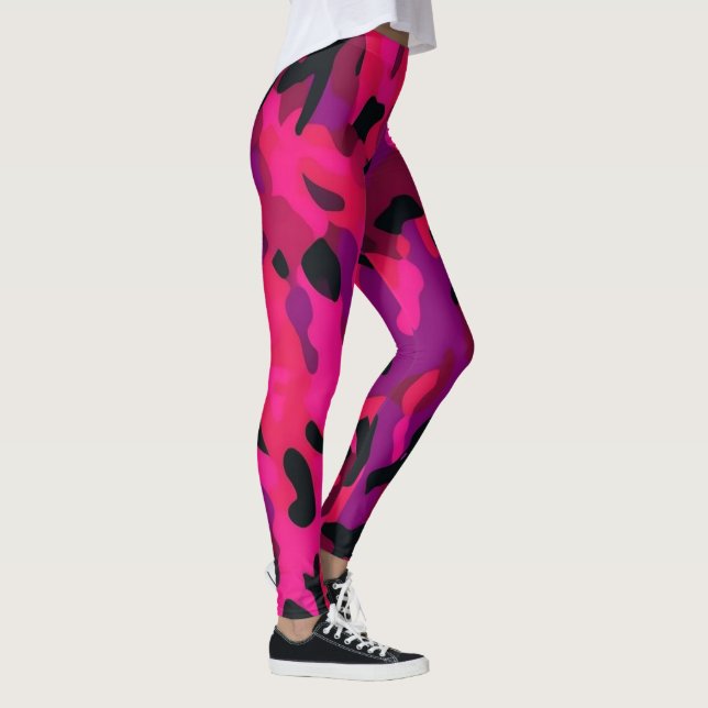 Hot Pink Camo Leggings - Unique Camo Pattern (Derecha)