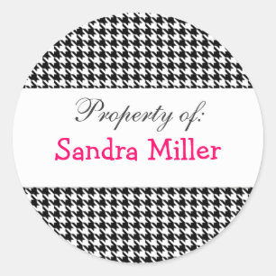 Houndstooth personalizó la etiqueta
