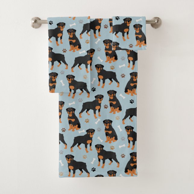 Huesos y patas de perro de Rottweiler (In situ)