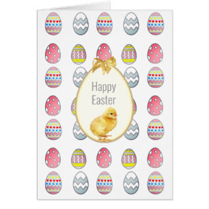 Huevos de Pascua y pollito lindo