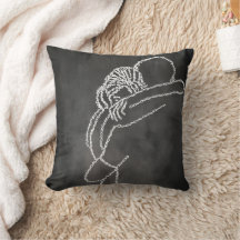 Hug Home - Almohada - Reena Doss