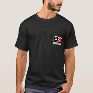 Humo B3 en la camiseta del negro del agua