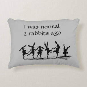 Humor de conejo gracioso almohada decorativa