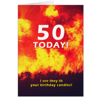 Humor de velas de incendios forestales de cumpleañ