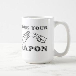 Humor divertido de la taza de las tijeras de papel