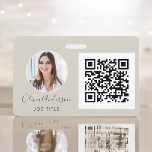 Identificación Tarjeta de presentación con código QR tono tierra