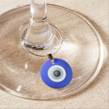 Talisman se protege contra los ojos malvados