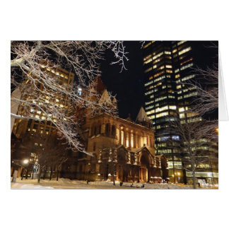Iglesia de la trinidad por noche