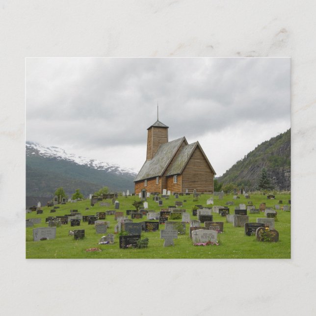 Iglesia de Stave con cementerio en postal de Norue (Anverso)