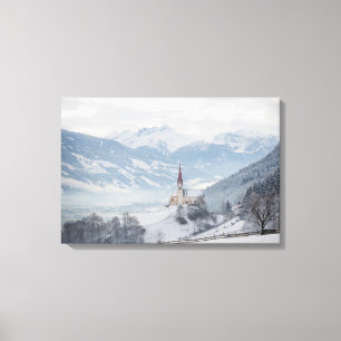 Iglesia en Zillertal en la impresión de la lona