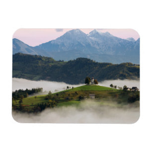 Iglesia y montaña de Thomas, Eslovenia imán recto