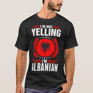 Im camiseta no gritadora del albanés Im