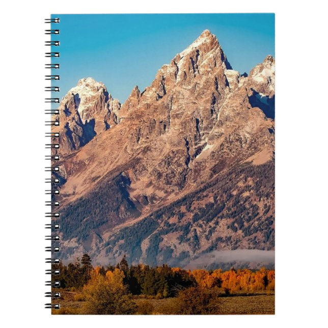 Imagen de montaña rocosa en cuaderno (Frente)