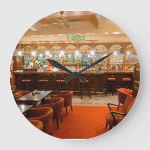 Imagen de pub irlandés para reloj de pared redonda