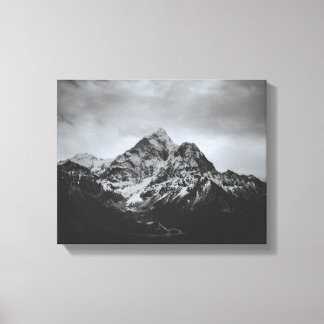 Imagen en lienzo de montaña nevada en blanco y neg