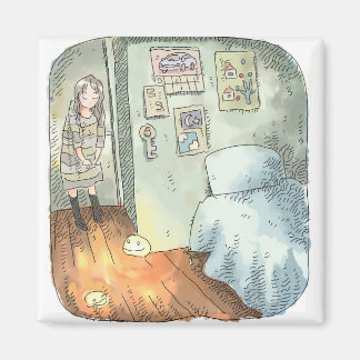 IMÁN さやいしじ 水色の壁、橙色の床のお部屋で隅っこに立っている女性のイラスト