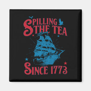 Imán 4 De Julio Derramando El Té Desde 1773 Historia Te