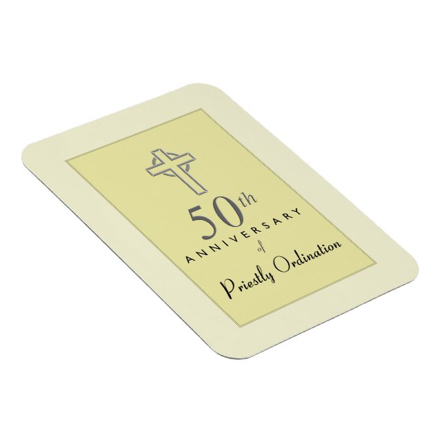 Imán 50° aniversario del sacerdote con cruz Grabado en  (Lado Derecho)
