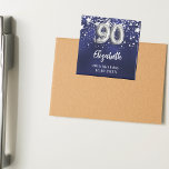 Imán 90 años estrellas de plata azul marino<br><div class="desc">Para una fiesta de cumpleaños número 90. Un color de fondo azul marino con estrellas falsas de plata. El color azul es desigual. Añade tu nombre,  texto. Se puede usar como recordatorio de Save the Date para tus invitados,  el favor de la fiesta o como un placer.</div>