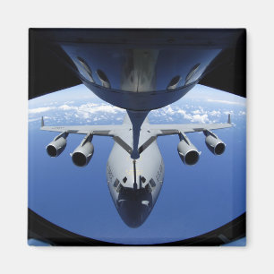 Imán A C-17 Globemaster III recibe combustible