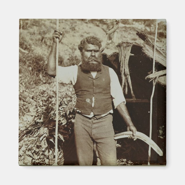 Imán Aborigen con un boomerang, c.1860 (foto sepia) (Frente)