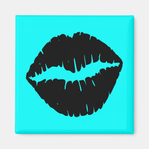 Imán Aca y labios negros