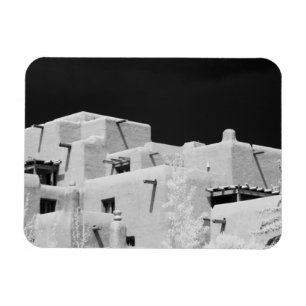 Imán Adobe de estilo Pueblo en Loretto, Santa Fe, New
