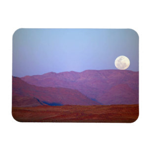 Imán África, Namibia, Sossusvlei. Una luna llena descan