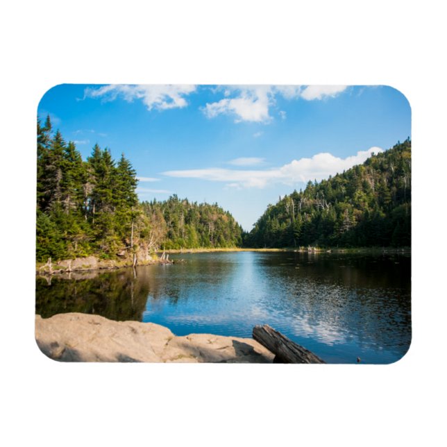 Imán Agua | Lago Spruce Quebec, Canadá (Horizontal)