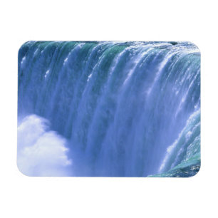 Imán Al borde de las poderosas cataratas del Niágara, N