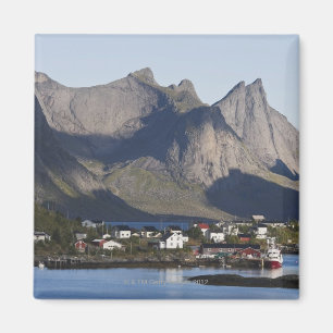 Imán Aldea pesquera Reine, isla de Moskenesoy,
