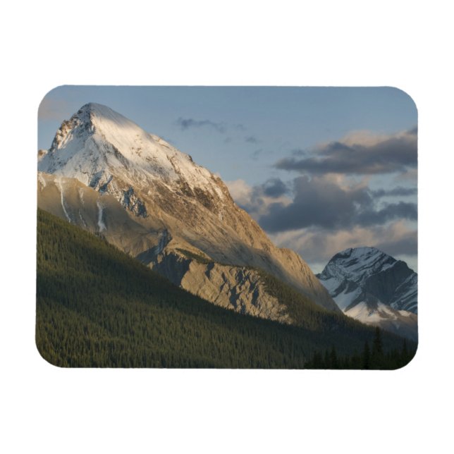 Imán Alto pico cerca del Lago Maligno, Nacional Jasper (Horizontal)