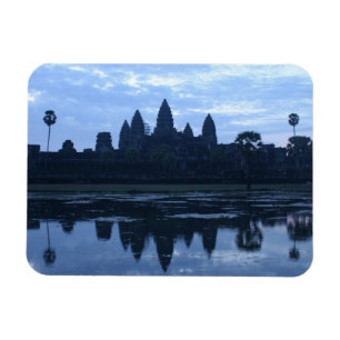 Imán amanecer azul en angkor