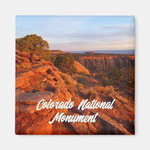 Imán Amanecer en el sendero Grand View en el Monumento