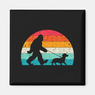 Imán Amante Retro Sasquatch Doxie Perro Wiener Caminant