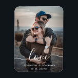 Imán amor, caligrafía moderna, foto de recién casados<br><div class="desc">amor,  foto de pareja enamorada,  personalizado grande por aniversario,  San Valentín y más.</div>