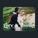 Imán Amor y gracias Boda de fotos con guión retro<br><div class="desc">Celebra tu amor y muestra gratitud con nuestro boda de fotos de personalizable ¡gracias imán! Este toque único es perfecto para recordarle a sus seres queridos su día especial mientras expresa su sincero agradecimiento de una manera memorable. Incluye la frase "Amor y Gracias" en un encantador guión retro. Este boda...</div>