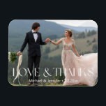 Imán amor y gracias moda de fotos boda tipografía blanc<br><div class="desc">amor elegante y gracias moda de fotos boda tipografía blanca Magnet</div>