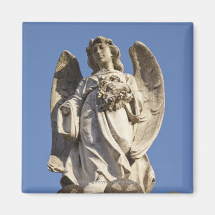 Imán Ángel de piedra que mira abajo de la estatua en